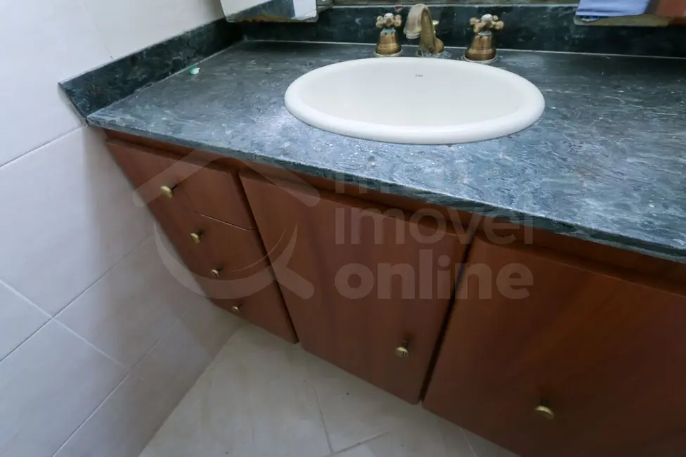 Apartamento com 3 quartos à venda, 205m2 em Alto de Pinheiros, São Paulo - SP - imagem 2 Foto 2 de Apartamento com 3 quartos à venda, 205m2 em Alto de Pinheiros, São Paulo - SP