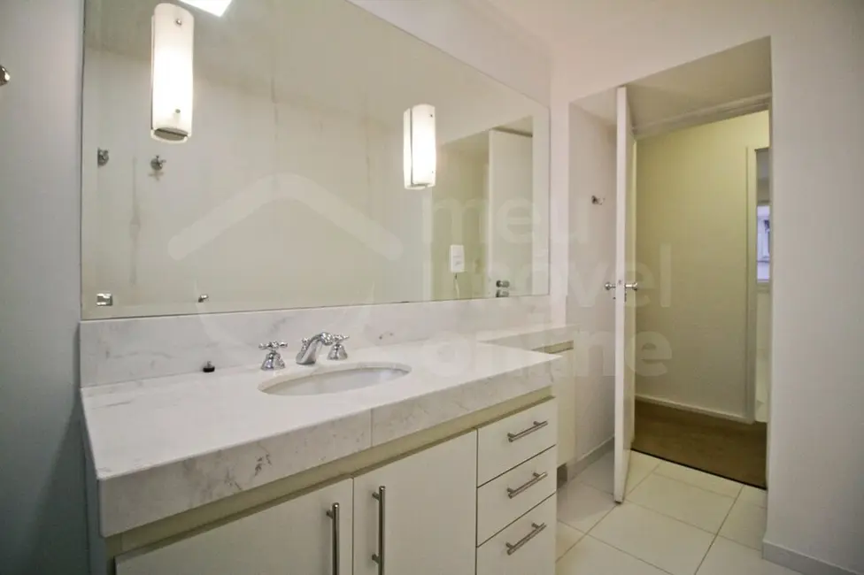 Foto 3 de Apartamento com 3 quartos à venda, 145m2 em Vila Mariana, São Paulo - SP