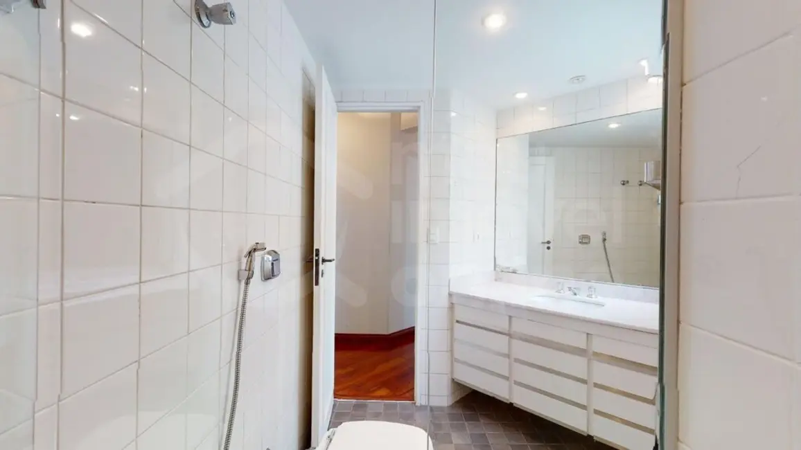 Apartamento com 3 quartos à venda, 149m2 em Moema, São Paulo - SP - imagem 5 Foto 5 de Apartamento com 3 quartos à venda, 149m2 em Moema, São Paulo - SP