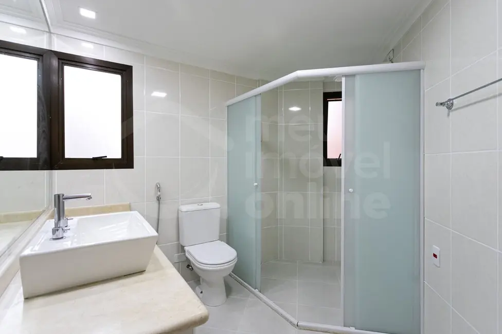 Apartamento com 4 quartos à venda, 135m2 em Aclimação, São Paulo - SP - imagem 7 Foto 7 de Apartamento com 4 quartos à venda, 135m2 em Aclimação, São Paulo - SP