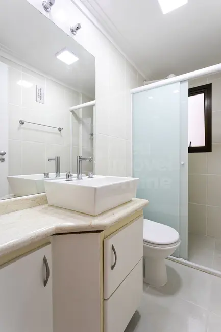 Apartamento com 4 quartos à venda, 135m2 em Aclimação, São Paulo - SP - imagem 8 Foto 8 de Apartamento com 4 quartos à venda, 135m2 em Aclimação, São Paulo - SP