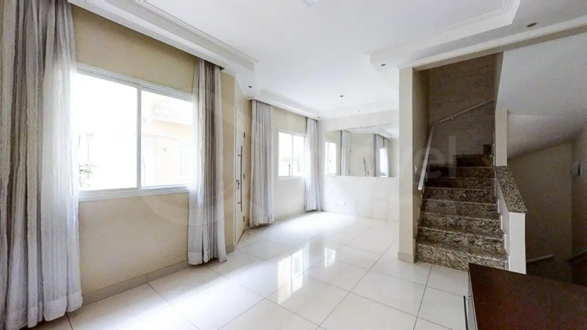 Foto 4 de Casa com 3 quartos à venda, 121m2 em Jardim Santa Inês, São Paulo - SP