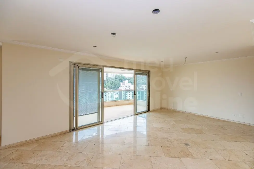 Apartamento com 4 quartos à venda, 229m2 em Vila Andrade, São Paulo - SP - imagem 8 Foto 8 de Apartamento com 4 quartos à venda, 229m2 em Vila Andrade, São Paulo - SP