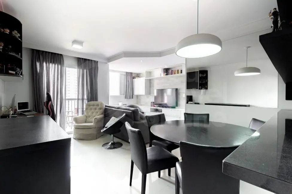 Foto 2 de Apartamento com 2 quartos à venda, 70m2 em Lapa, São Paulo - SP