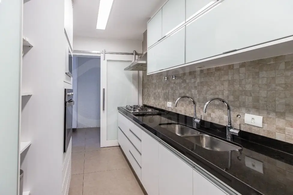 Cobertura com 4 quartos à venda, 237m2 em Santo Amaro, São Paulo - SP - imagem 9 Foto 9 de Cobertura com 4 quartos à venda, 237m2 em Santo Amaro, São Paulo - SP