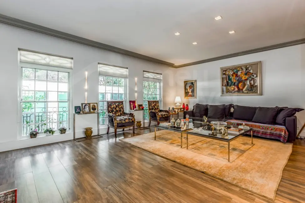 Foto 1 de Casa com 3 quartos à venda, 450m2 em Jardim Paulista, São Paulo - SP