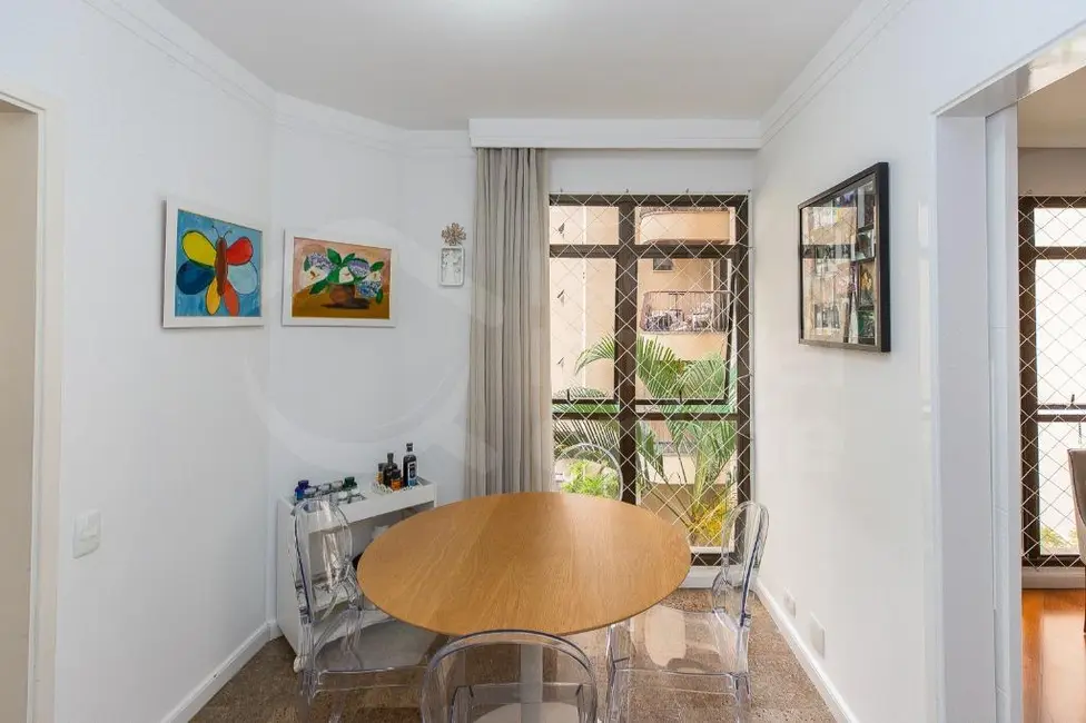 Foto 9 de Apartamento com 4 quartos à venda, 220m2 em Moema, São Paulo - SP