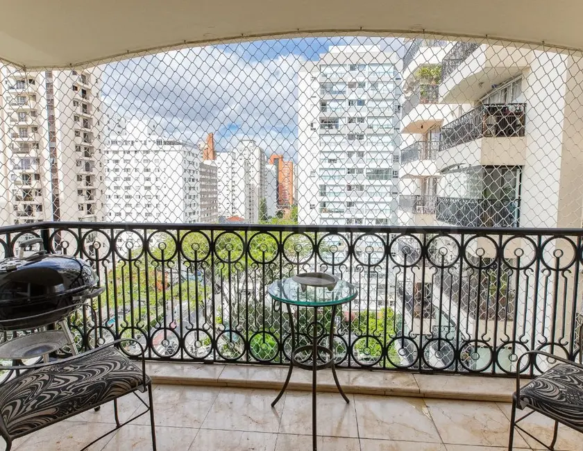 Foto 6 de Apartamento com 3 quartos à venda, 135m2 em Moema, São Paulo - SP