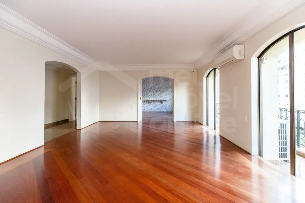 Apartamento com 3 quartos à venda, 203m2 em Higienópolis, São Paulo - SP - imagem 3 Foto 3 de Apartamento com 3 quartos à venda, 203m2 em Higienópolis, São Paulo - SP