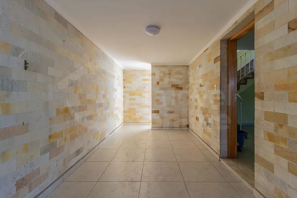 Casa com 4 quartos à venda, 140m2 em Tremembé, São Paulo - SP - imagem 4 Foto 4 de Casa com 4 quartos à venda, 140m2 em Tremembé, São Paulo - SP