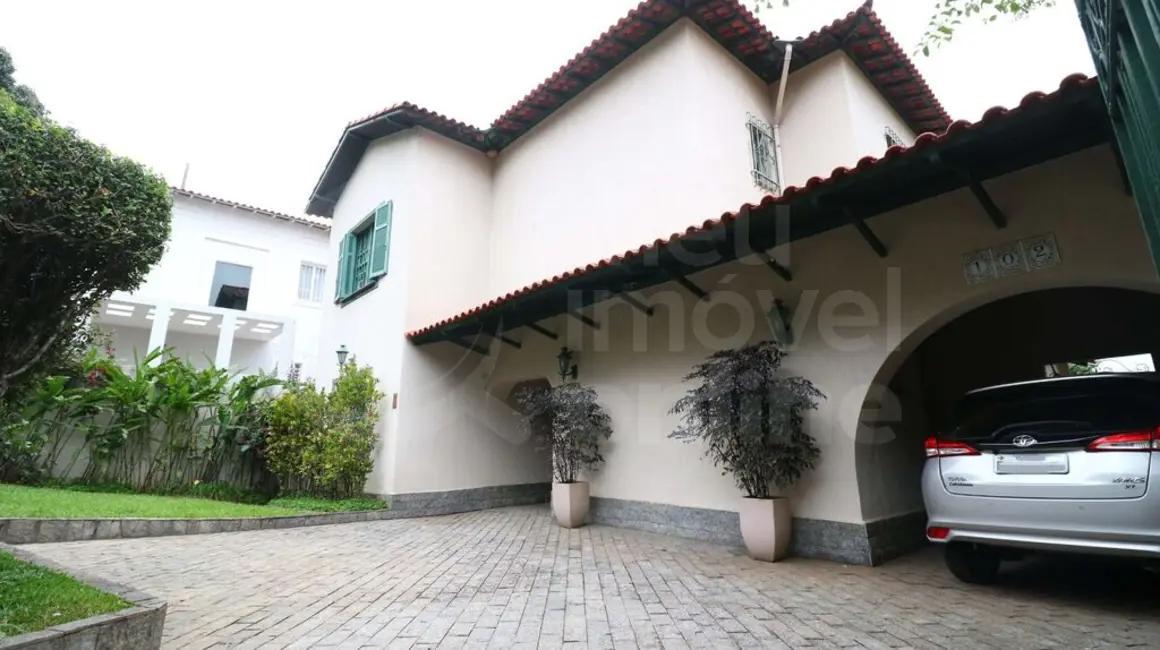 Foto 8 de Casa com 3 quartos à venda, 300m2 em Pacaembu, São Paulo - SP