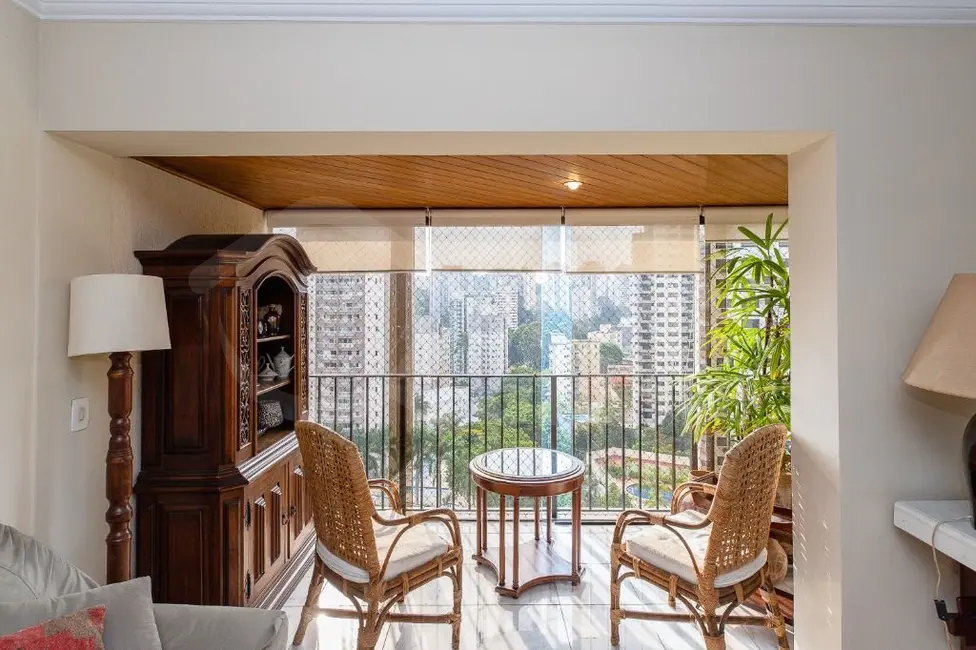 Foto 2 de Apartamento com 3 quartos à venda, 130m2 em São Paulo - SP