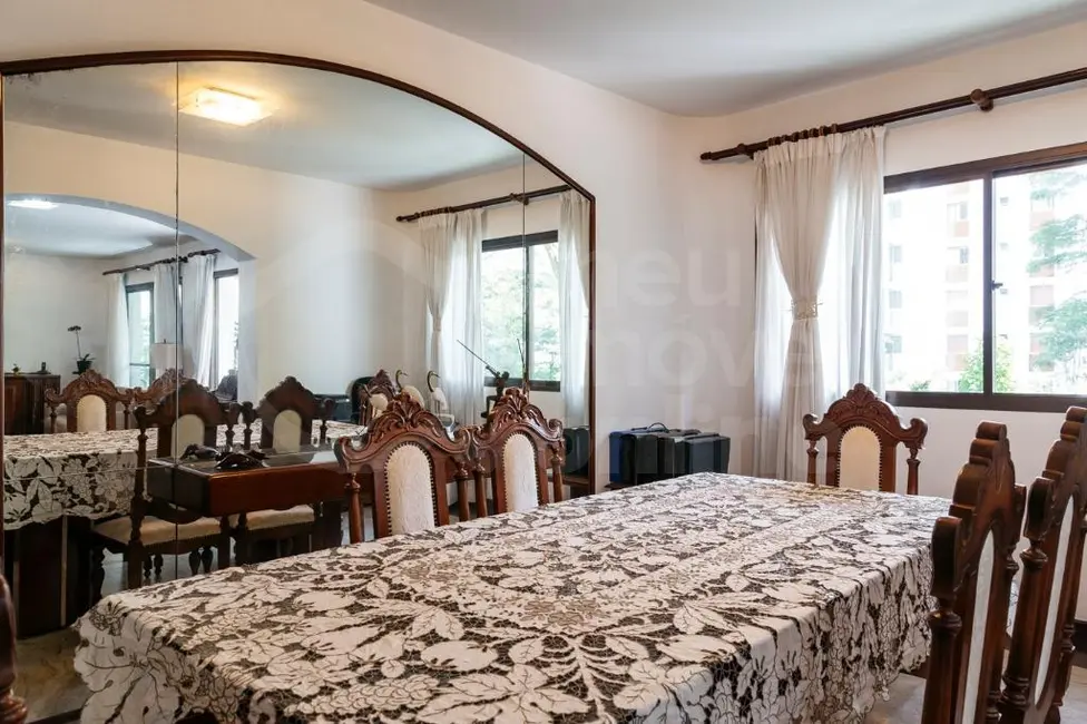 Foto 5 de Apartamento com 4 quartos à venda, 233m2 em Campo Belo, São Paulo - SP