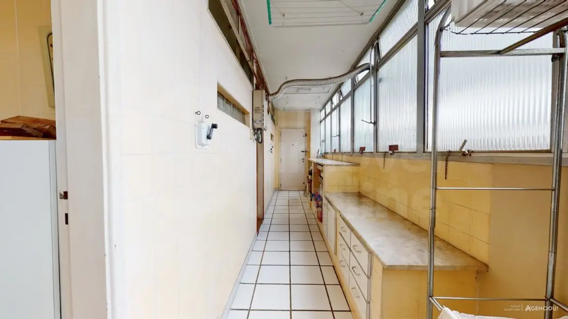 Apartamento com 3 quartos à venda, 220m2 em Santa Cecília, São Paulo - SP - imagem 9 Foto 9 de Apartamento com 3 quartos à venda, 220m2 em Santa Cecília, São Paulo - SP