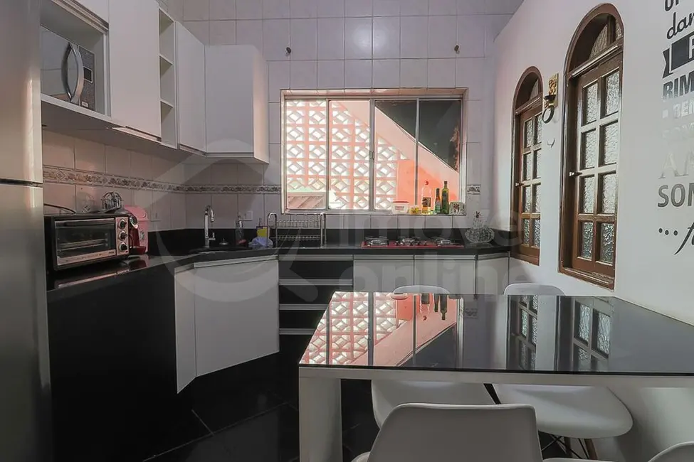 Casa com 4 quartos à venda, 300m2 em Vila Ema, São Paulo - SP - imagem 3 Foto 3 de Casa com 4 quartos à venda, 300m2 em Vila Ema, São Paulo - SP