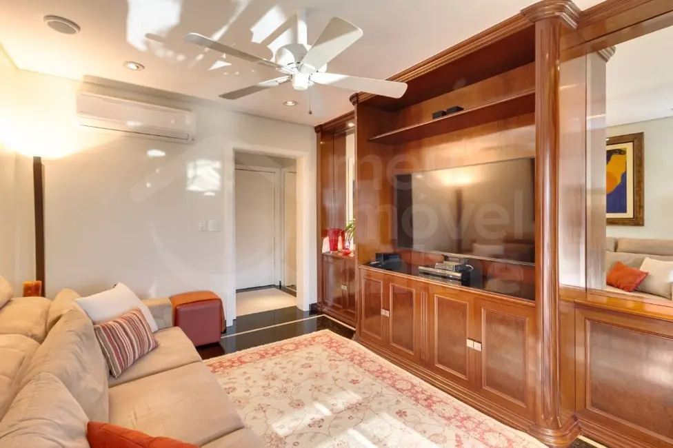 Apartamento com 3 quartos à venda, 248m2 em Moema, São Paulo - SP - imagem 9 Foto 9 de Apartamento com 3 quartos à venda, 248m2 em Moema, São Paulo - SP