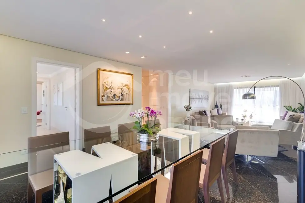 Apartamento com 3 quartos à venda, 248m2 em Moema, São Paulo - SP - imagem 5 Foto 5 de Apartamento com 3 quartos à venda, 248m2 em Moema, São Paulo - SP