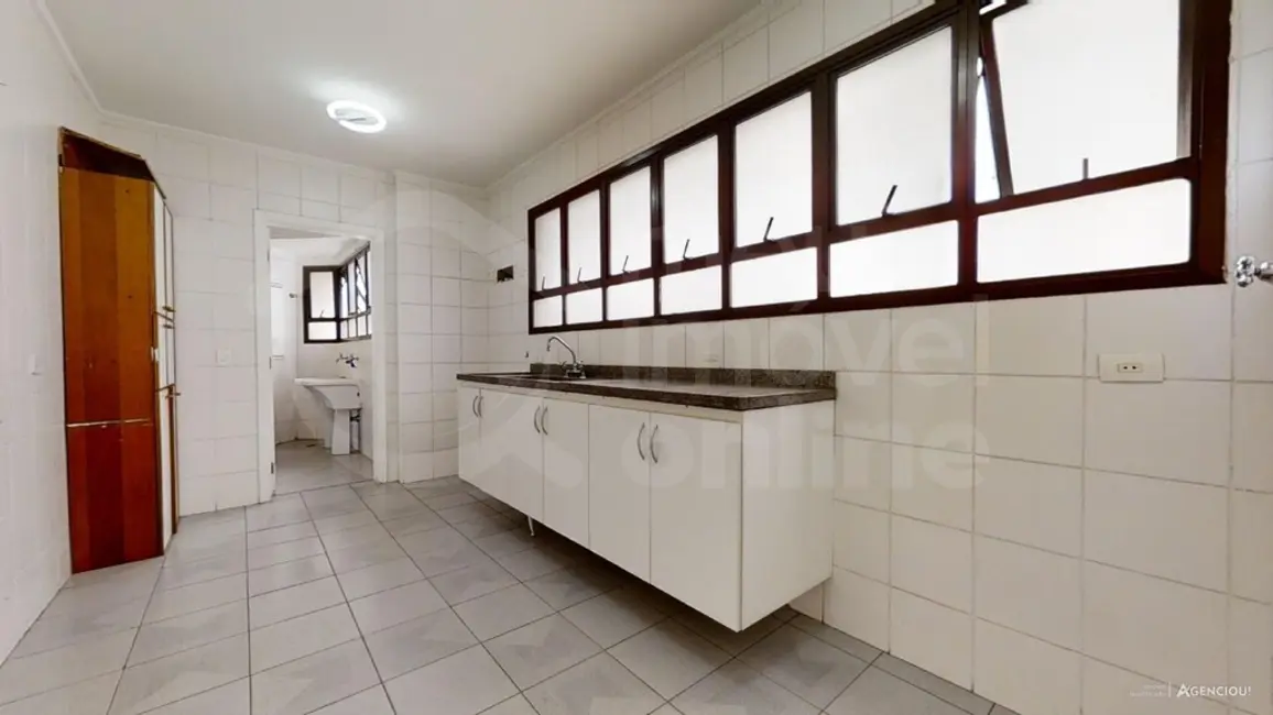 Apartamento com 3 quartos à venda, 230m2 em Vila Suzana, São Paulo - SP - imagem 9 Foto 9 de Apartamento com 3 quartos à venda, 230m2 em Vila Suzana, São Paulo - SP