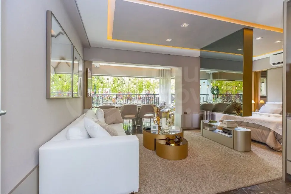 Foto 2 de Apartamento com 2 quartos à venda, 61m2 em Moema, São Paulo - SP