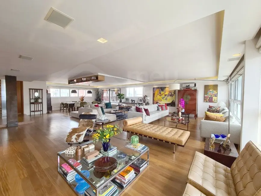 Foto 3 de Apartamento com 3 quartos à venda, 270m2 em Itaim Bibi, São Paulo - SP