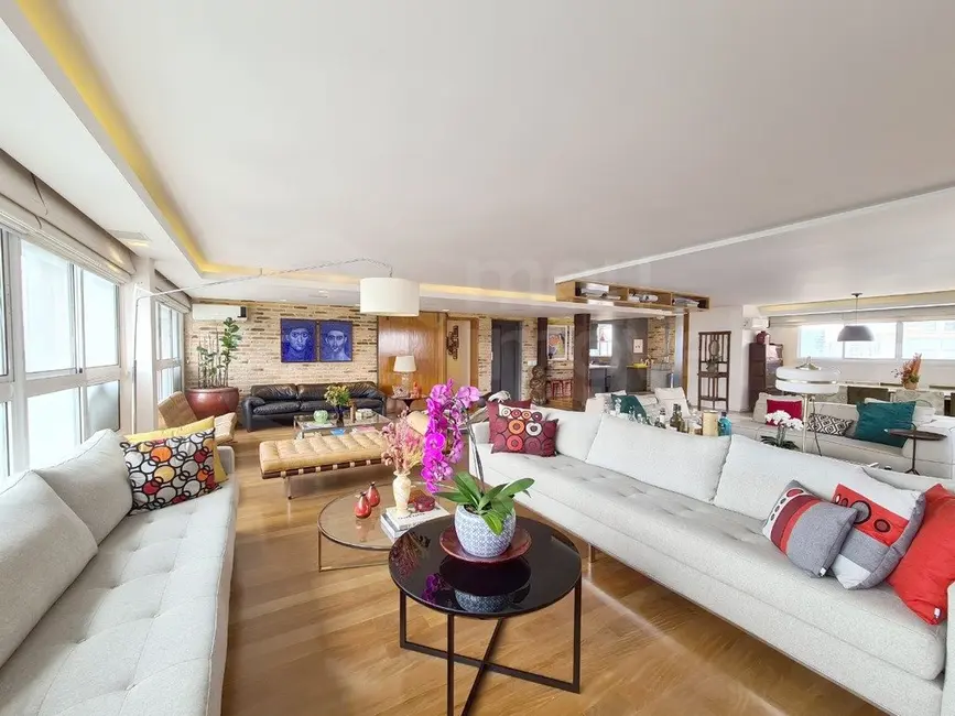 Foto 5 de Apartamento com 3 quartos à venda, 270m2 em Itaim Bibi, São Paulo - SP