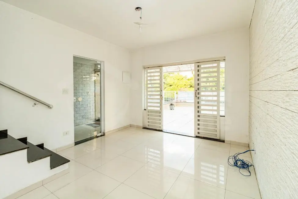 Foto 2 de Casa com 3 quartos à venda, 132m2 em Vila Mazzei, São Paulo - SP