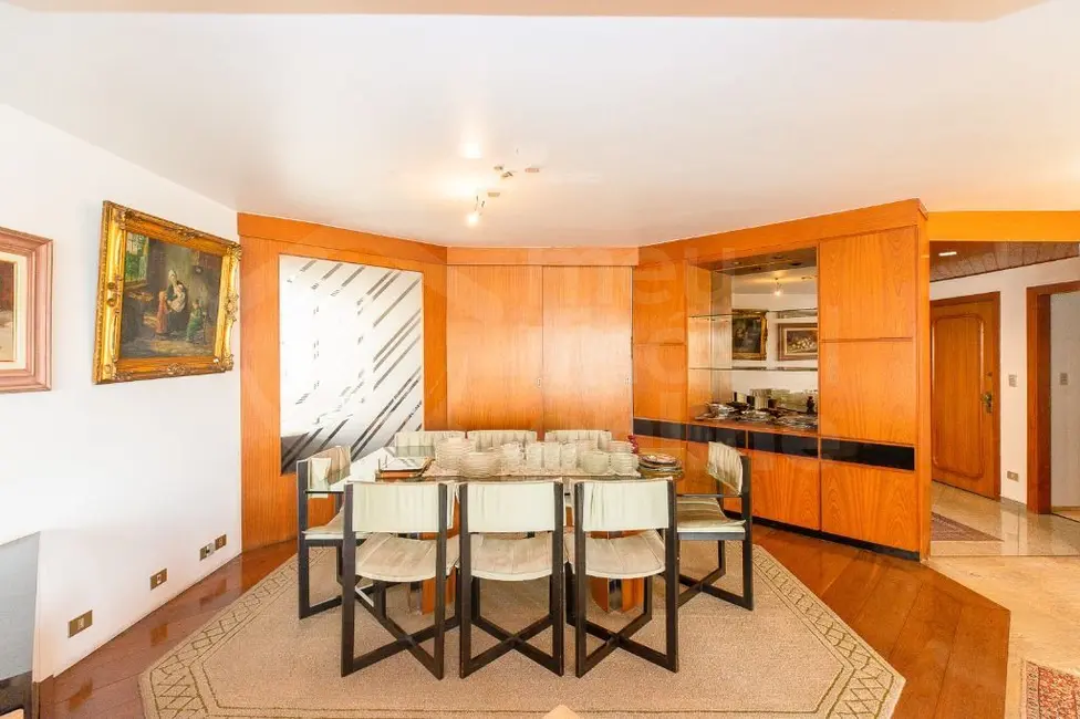 Apartamento com 3 quartos à venda, 252m2 em Higienópolis, São Paulo - SP - imagem 4 Foto 4 de Apartamento com 3 quartos à venda, 252m2 em Higienópolis, São Paulo - SP