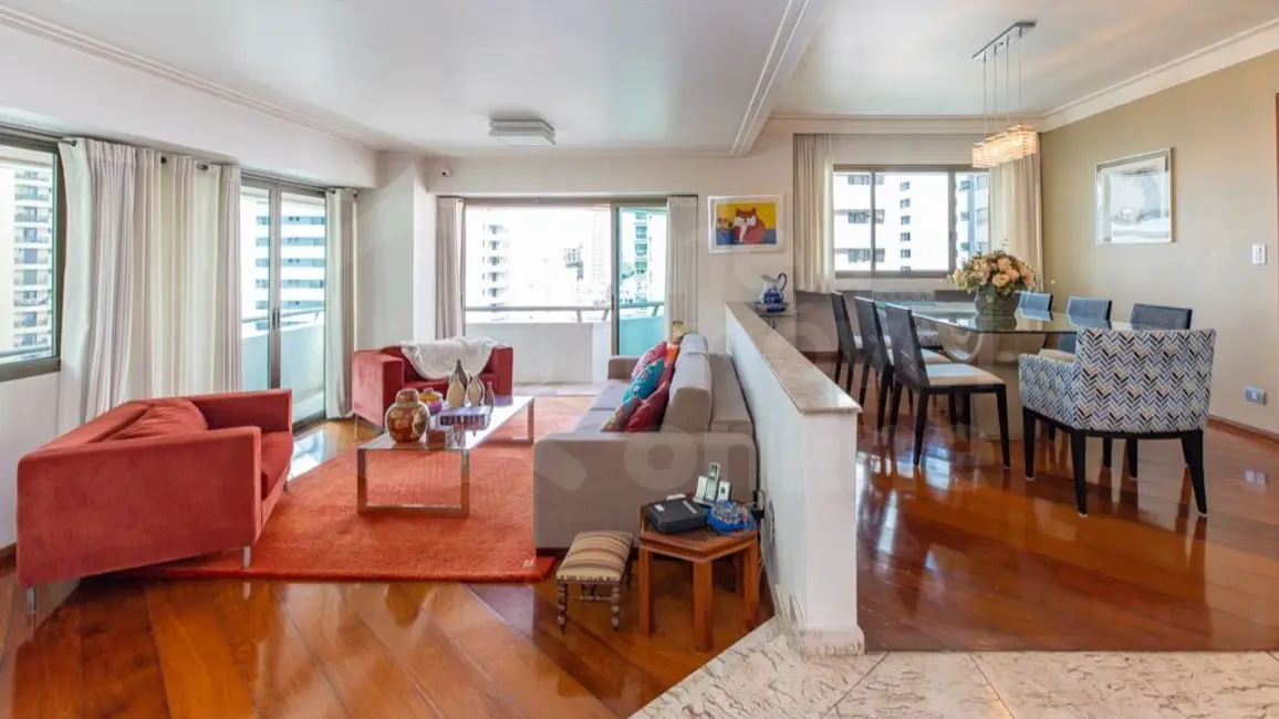 Apartamento com 3 quartos à venda, 189m2 em Aclimação, São Paulo - SP - imagem 3 Foto 3 de Apartamento com 3 quartos à venda, 189m2 em Aclimação, São Paulo - SP