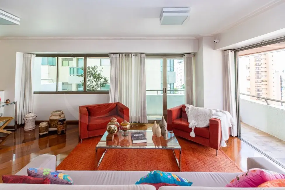 Apartamento com 3 quartos à venda, 189m2 em Aclimação, São Paulo - SP - imagem 1 Foto 1 de Apartamento com 3 quartos à venda, 189m2 em Aclimação, São Paulo - SP