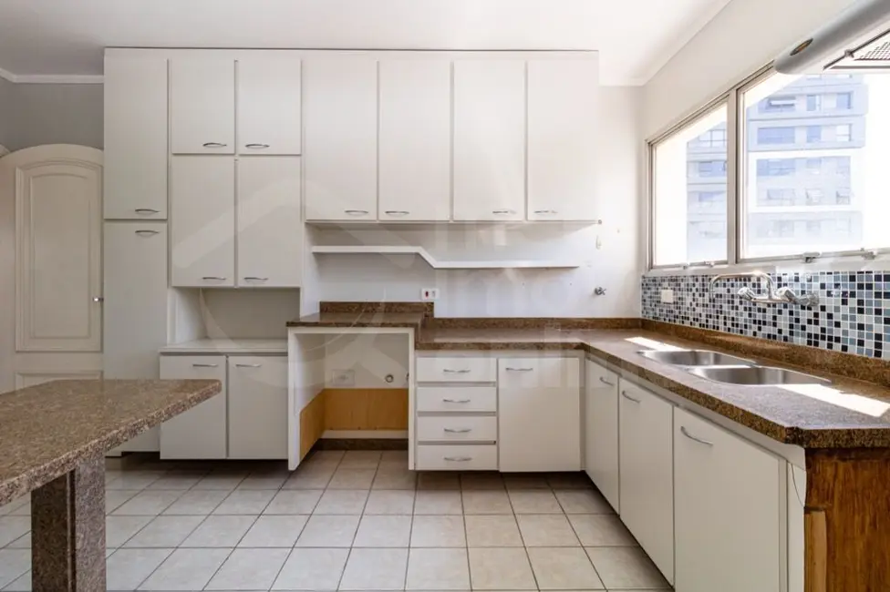 Apartamento com 3 quartos à venda, 140m2 em Campo Belo, São Paulo - SP - imagem 6 Foto 6 de Apartamento com 3 quartos à venda, 140m2 em Campo Belo, São Paulo - SP