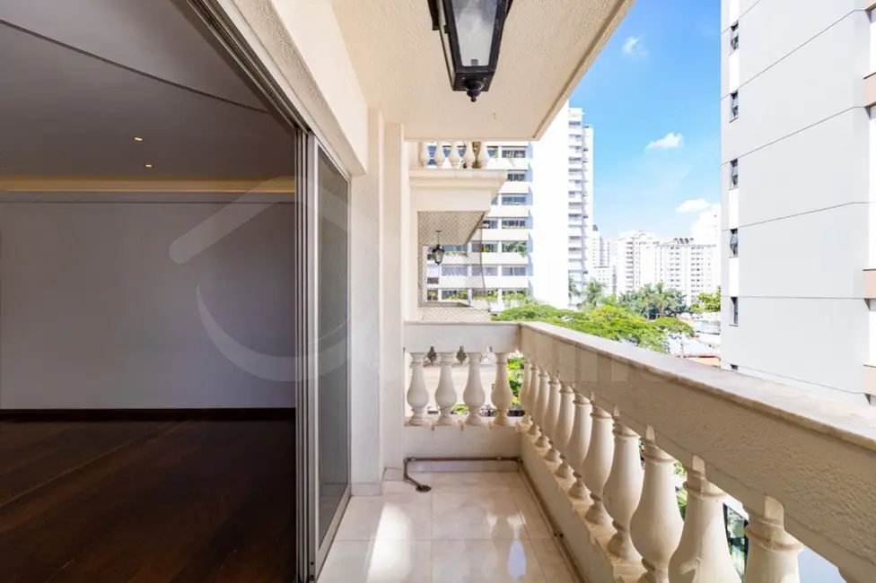 Apartamento com 3 quartos à venda, 140m2 em Campo Belo, São Paulo - SP - imagem 4 Foto 4 de Apartamento com 3 quartos à venda, 140m2 em Campo Belo, São Paulo - SP