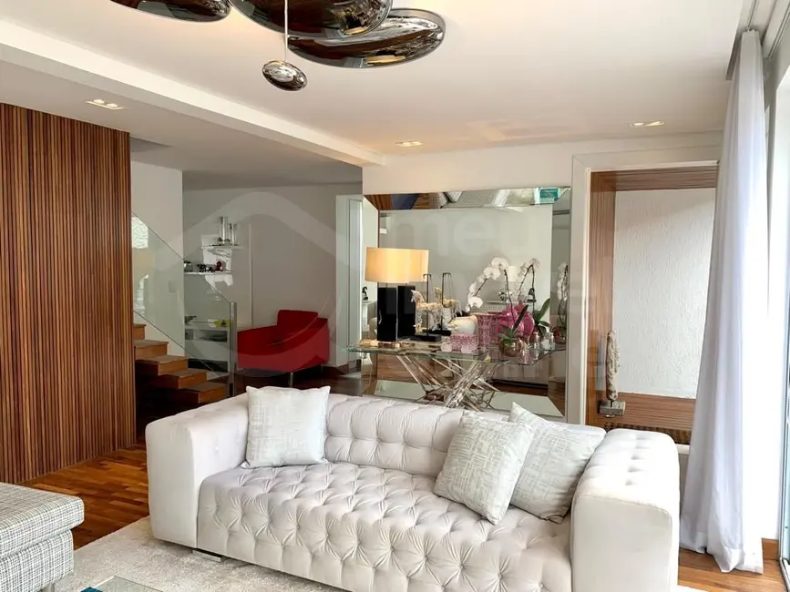 Foto 4 de Casa com 3 quartos à venda, 370m2 em Pacaembu, São Paulo - SP