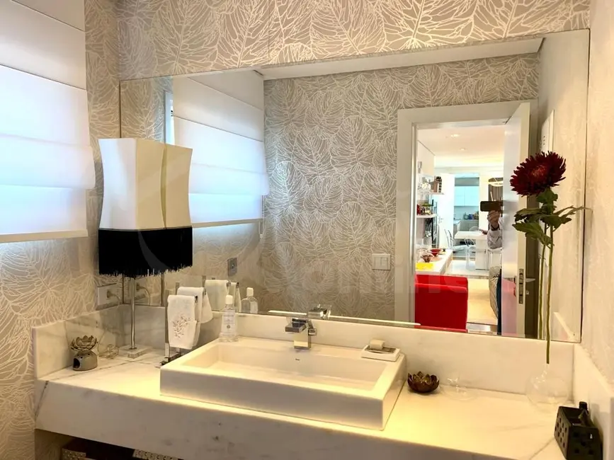 Foto 9 de Casa com 3 quartos à venda, 370m2 em Pacaembu, São Paulo - SP