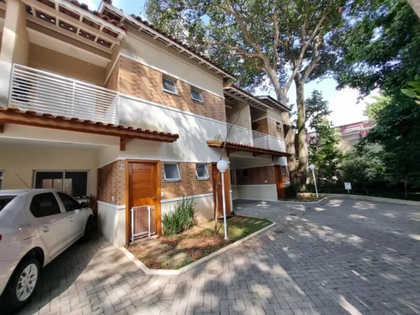 Foto 1 de Sobrado com 2 quartos à venda, 80m2 em Vila Nilo, São Paulo - SP