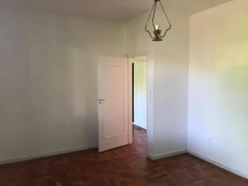 Sobrado com 4 quartos à venda, 343m2 em São Paulo - SP - imagem 2 Foto 2 de Sobrado com 4 quartos à venda, 343m2 em São Paulo - SP