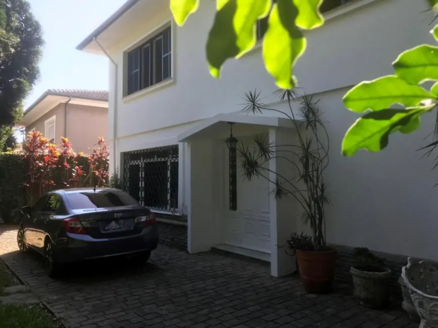 Sobrado com 4 quartos à venda, 343m2 em São Paulo - SP - imagem 1 Foto 1 de Sobrado com 4 quartos à venda, 343m2 em São Paulo - SP