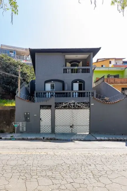 Foto 1 de Casa com 6 quartos à venda, 322m2 em Chácara Inglesa, São Paulo - SP
