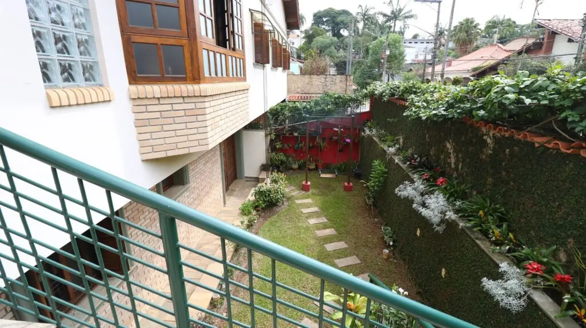 Casa com 4 quartos à venda, 457m2 em Vila Irmãos Arnoni, São Paulo - SP - imagem 4 Foto 4 de Casa com 4 quartos à venda, 457m2 em Vila Irmãos Arnoni, São Paulo - SP