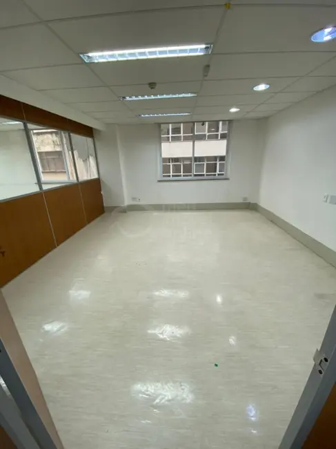 Foto 4 de Sala Comercial para alugar, 77m2 em Centro, São Paulo - SP