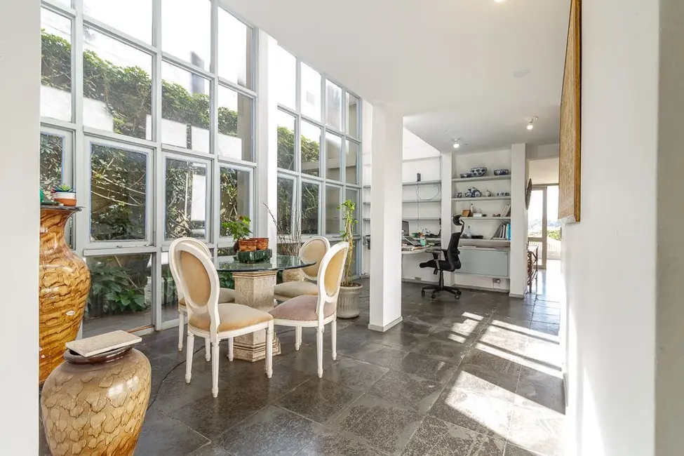 Foto 2 de Casa com 4 quartos à venda, 350m2 em Jardim Leonor, São Paulo - SP