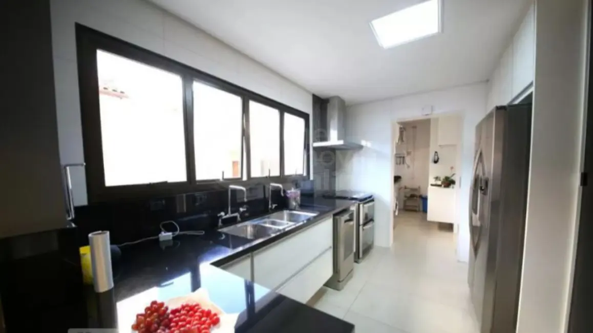 Foto 2 de Apartamento com 3 quartos à venda, 217m2 em Campo Belo, São Paulo - SP