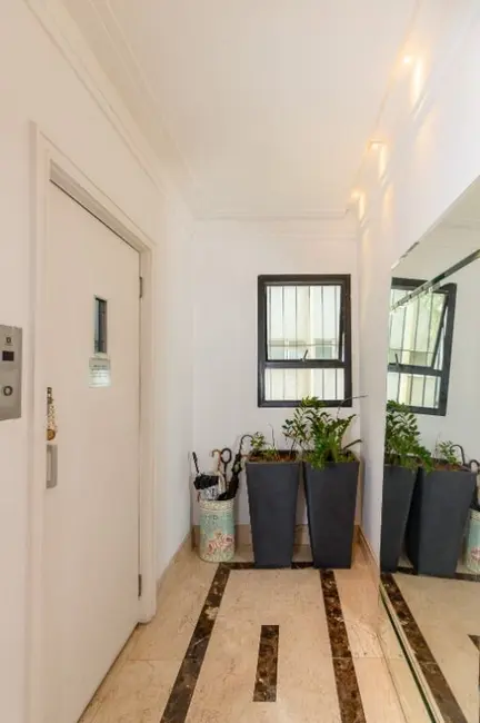 Foto 2 de Apartamento com 3 quartos à venda, 235m2 em Higienópolis, São Paulo - SP