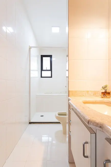 Apartamento com 3 quartos à venda, 184m2 em Aclimação, São Paulo - SP - imagem 8 Foto 8 de Apartamento com 3 quartos à venda, 184m2 em Aclimação, São Paulo - SP