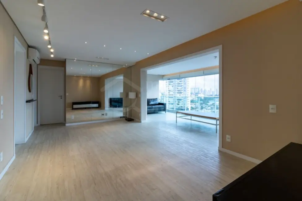 Foto 1 de Apartamento com 3 quartos para alugar, 124m2 em Jardim da Glória, São Paulo - SP