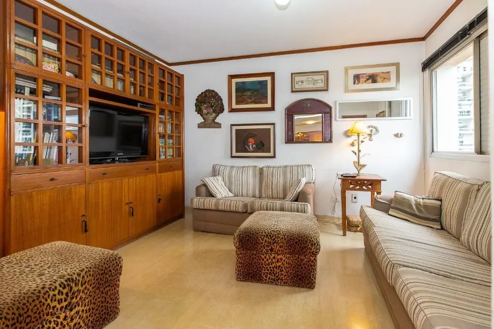 Apartamento com 3 quartos à venda, 200m2 em Campo Belo, São Paulo - SP - imagem 5 Foto 5 de Apartamento com 3 quartos à venda, 200m2 em Campo Belo, São Paulo - SP