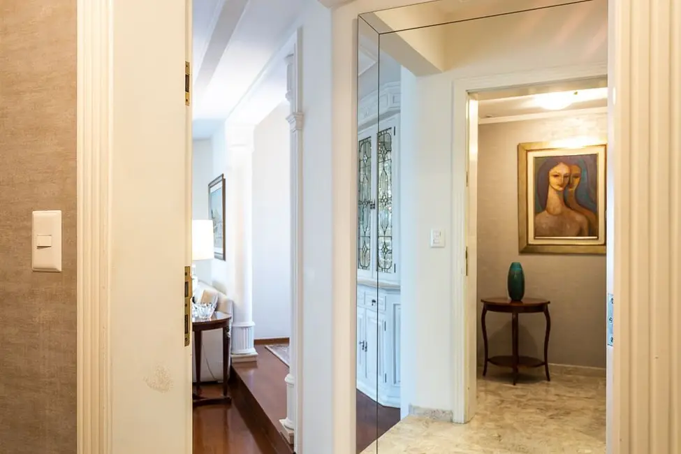 Apartamento com 4 quartos à venda, 220m2 em Campo Belo, São Paulo - SP - imagem 9 Foto 9 de Apartamento com 4 quartos à venda, 220m2 em Campo Belo, São Paulo - SP