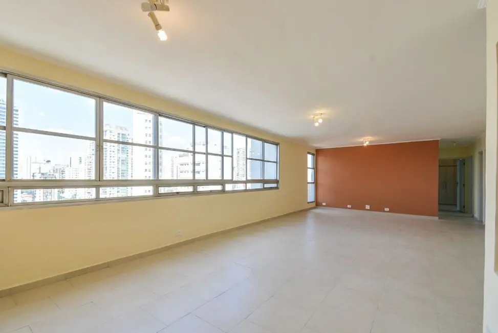 Foto 4 de Apartamento com 3 quartos à venda, 135m2 em Campo Belo, São Paulo - SP