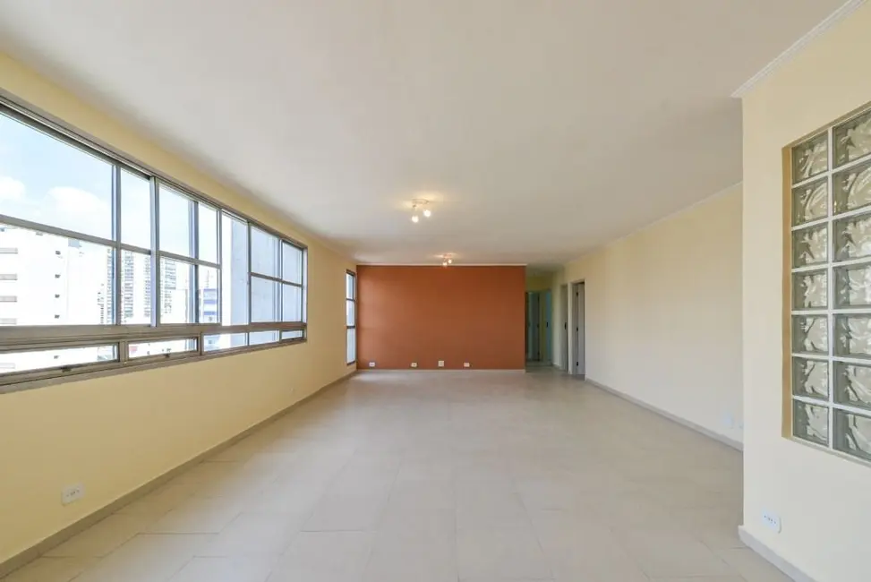 Foto 3 de Apartamento com 3 quartos à venda, 135m2 em Campo Belo, São Paulo - SP