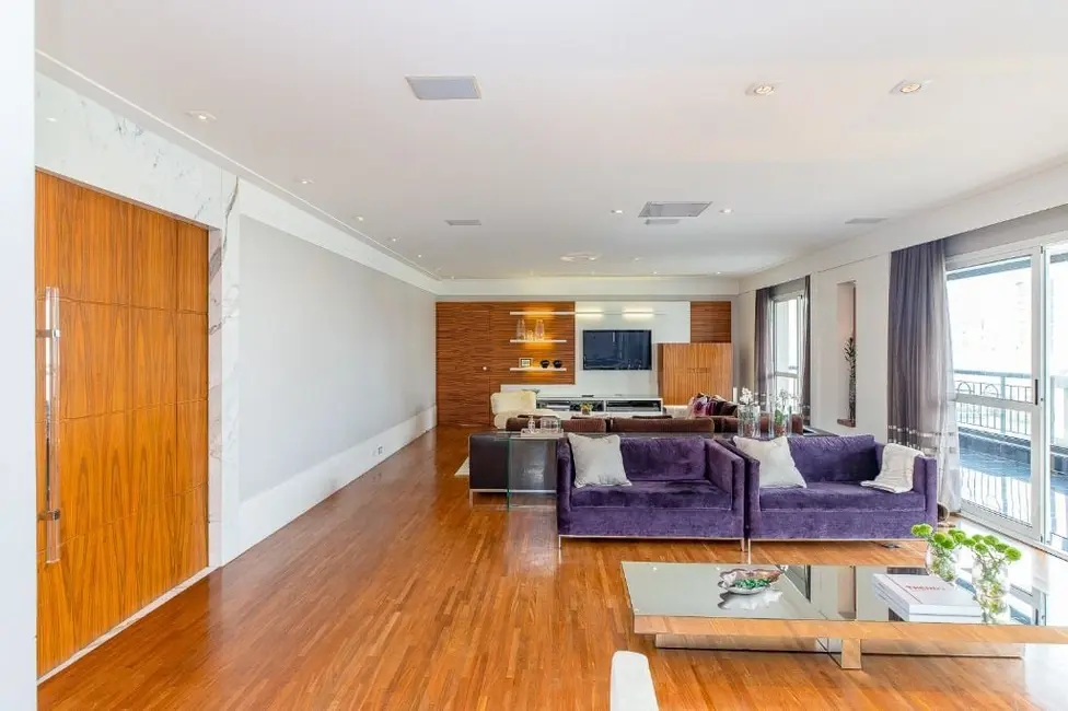 Apartamento com 4 quartos à venda, 300m2 em Moema, São Paulo - SP - imagem 7 Foto 7 de Apartamento com 4 quartos à venda, 300m2 em Moema, São Paulo - SP