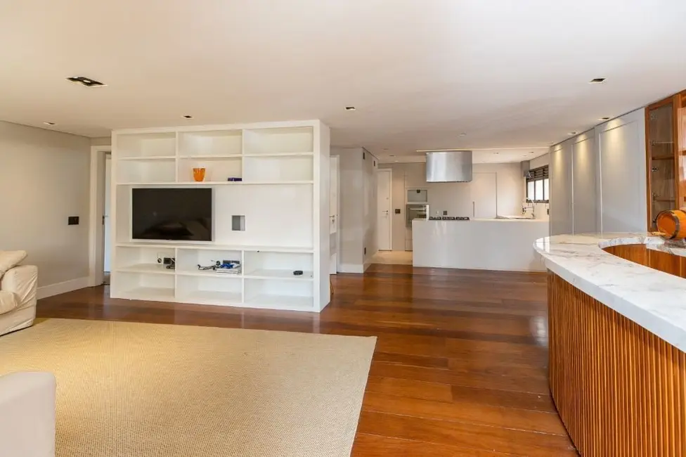 Foto 1 de Apartamento com 4 quartos à venda, 150m2 em Moema, São Paulo - SP